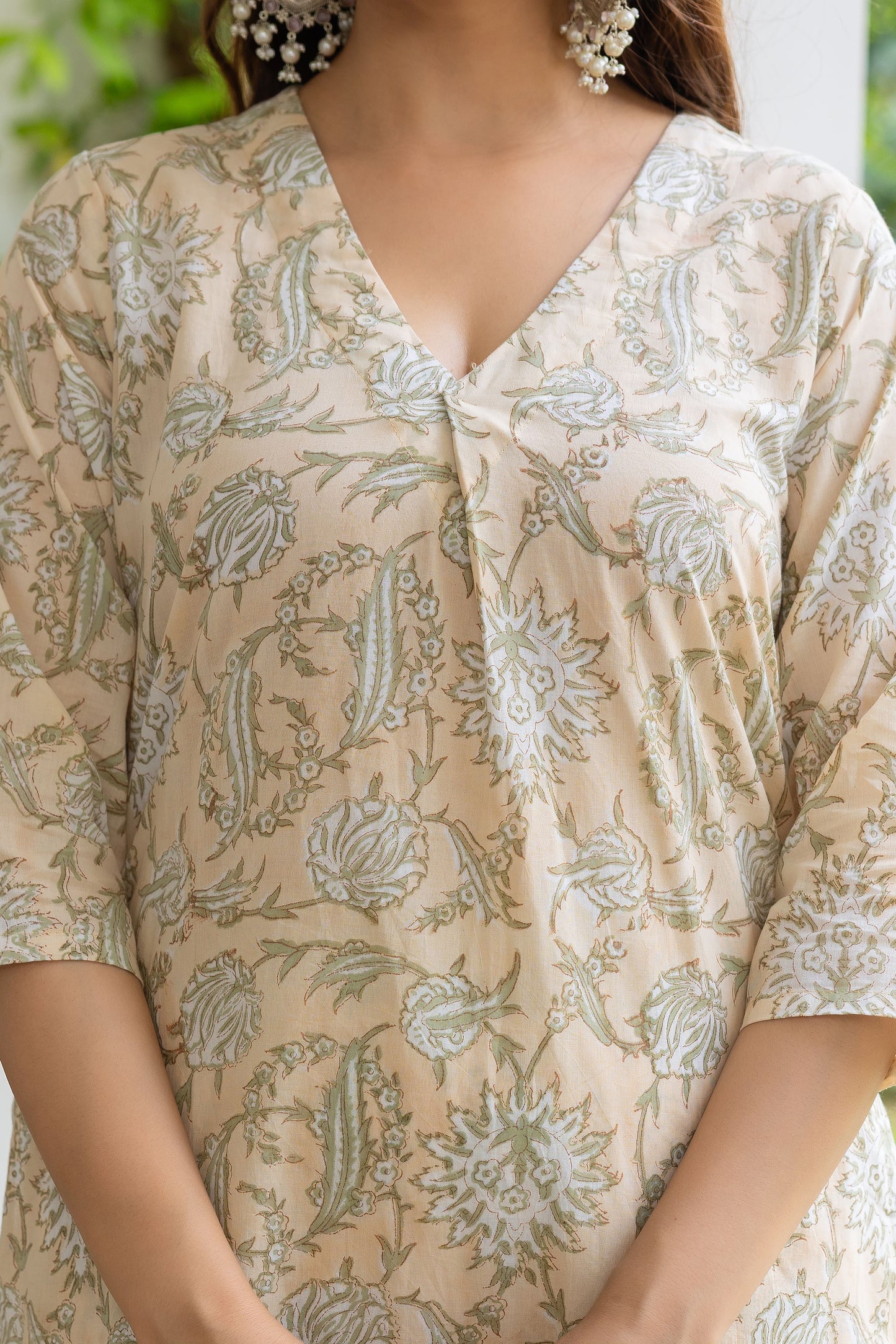 Kuhu Handblock Suit Set