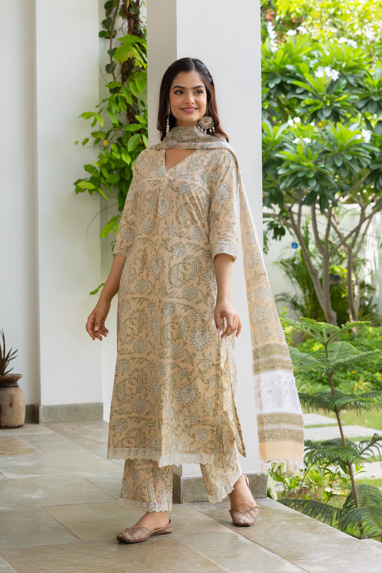 Kuhu Handblock Suit Set