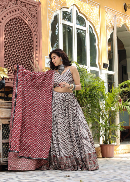 Anandi Fadad Bagru Print Lehenga