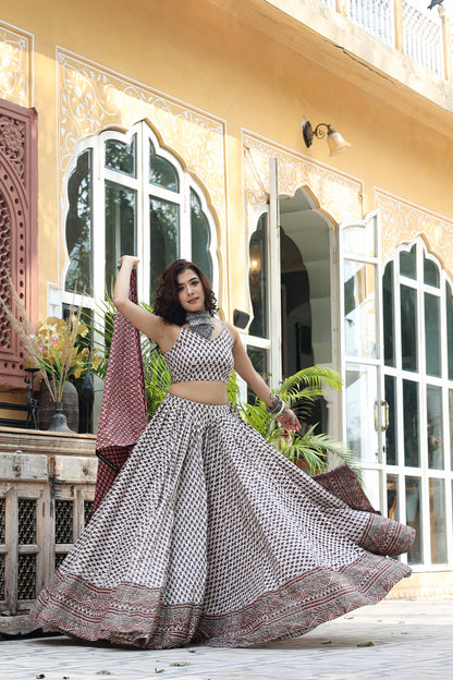 Anandi Fadad Bagru Print Lehenga