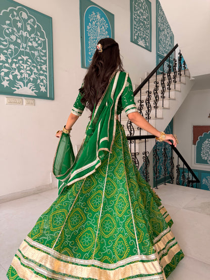 Shweta Green Bandhani Lehenga