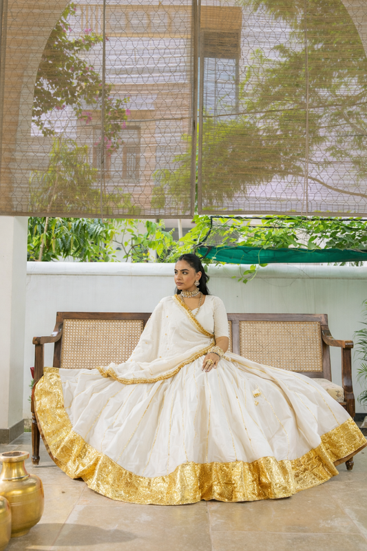 Atharvaa Ivory Lehenga