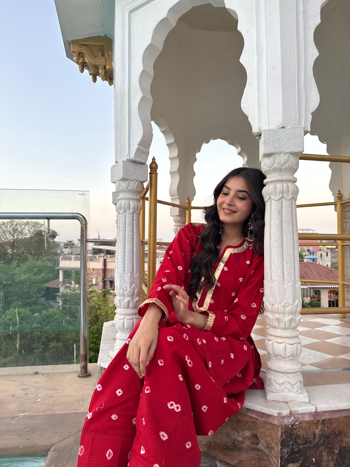 Mannat Red Bandhani Farshi Set