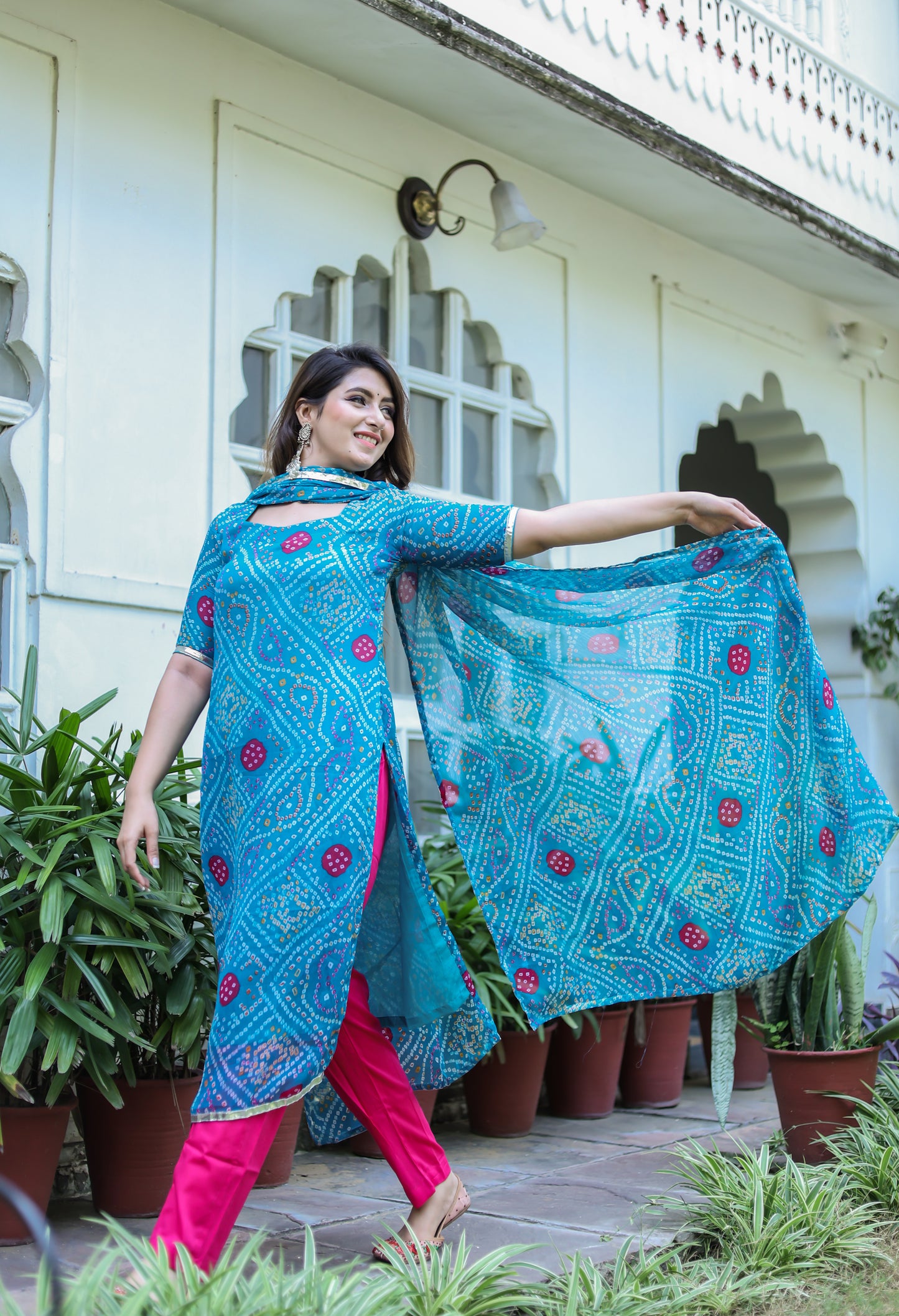 Shree Firozi Suit Set