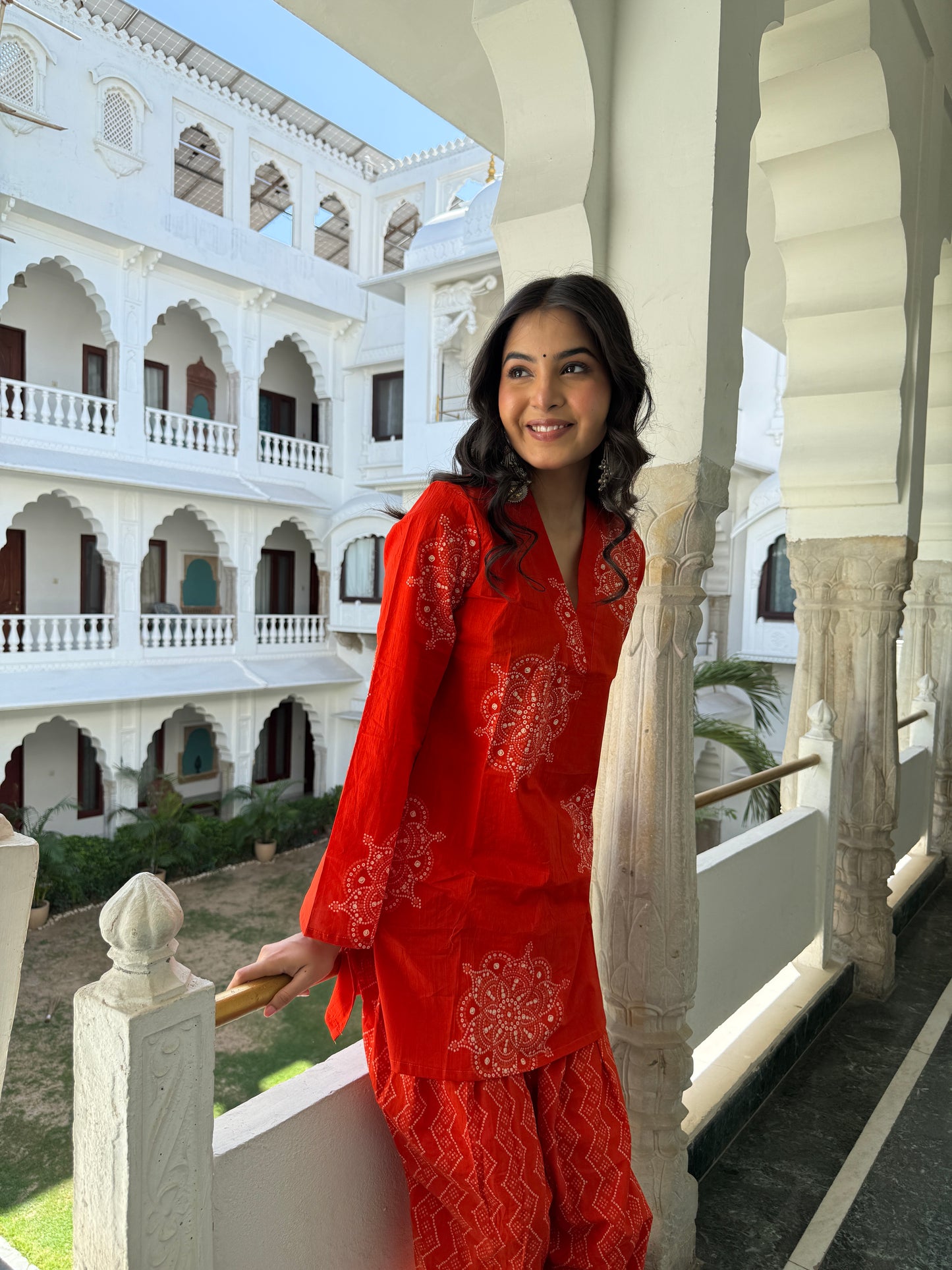 Raahi Cotton Bandhani Farshi Set