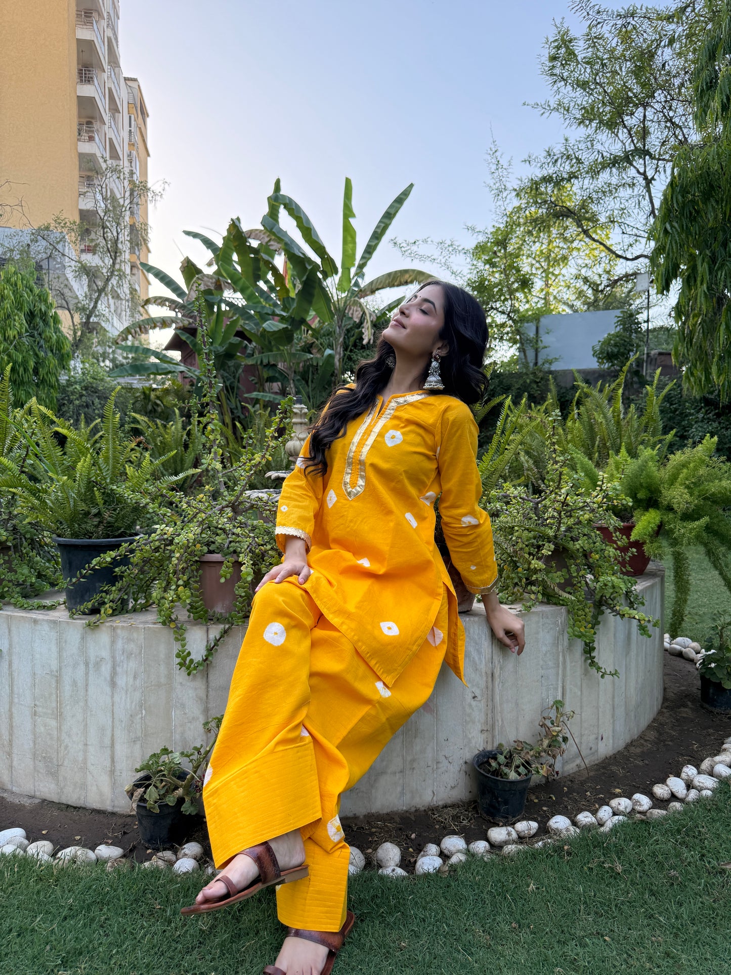 Mannat Yellow Bandhani Farshi Set