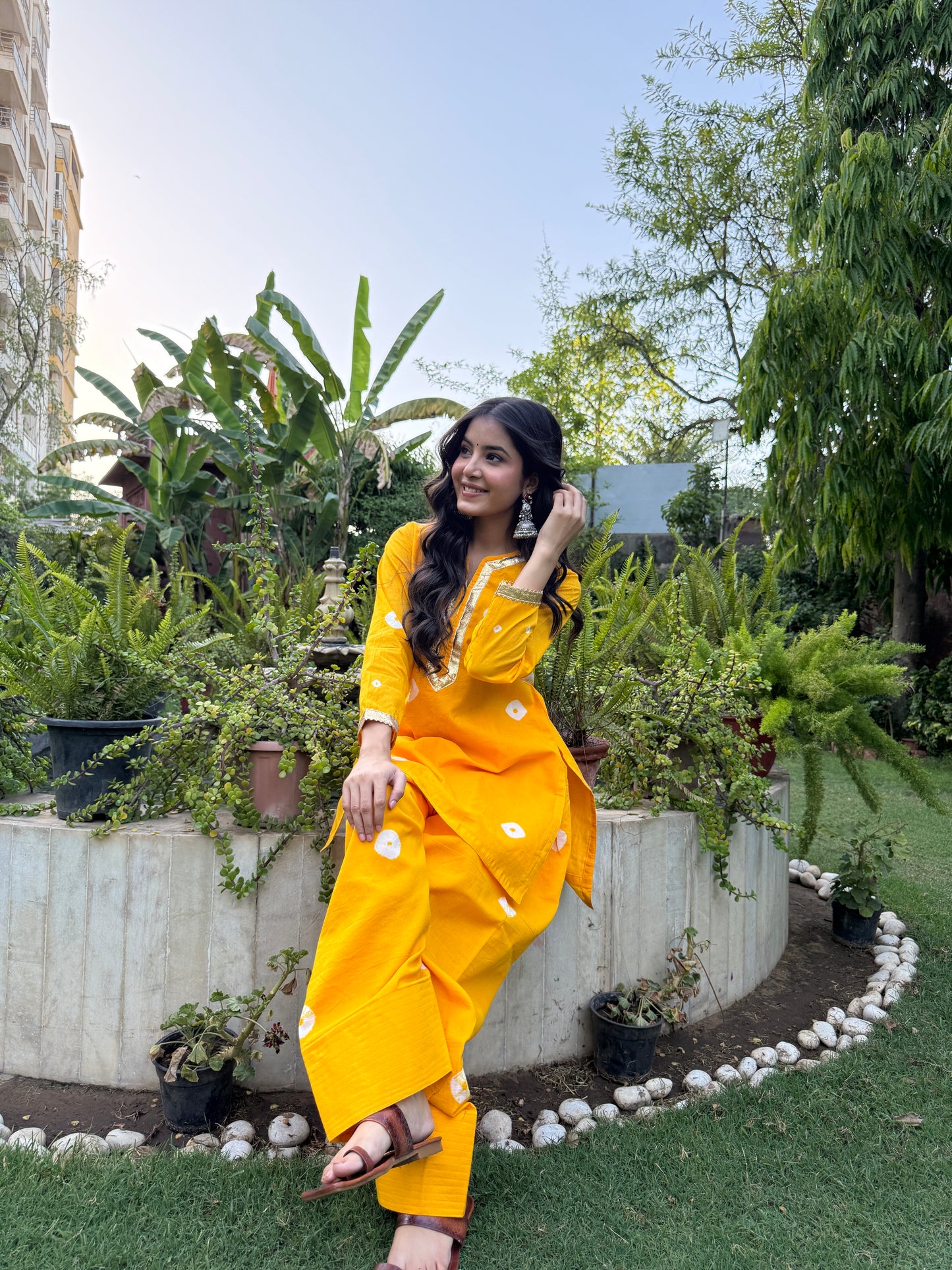 Mannat Yellow Bandhani Farshi Set