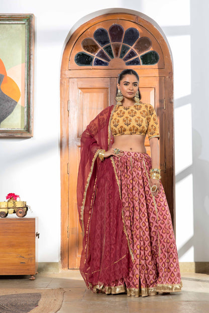 Hetvi Gulabi Handblock lehenga