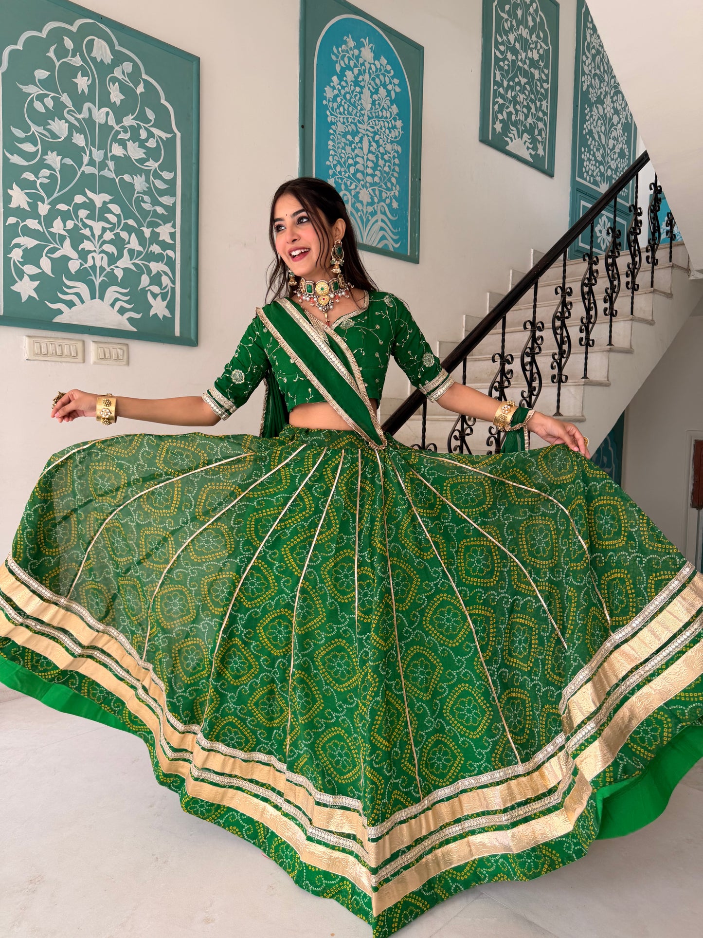 Shweta Green Bandhani Lehenga