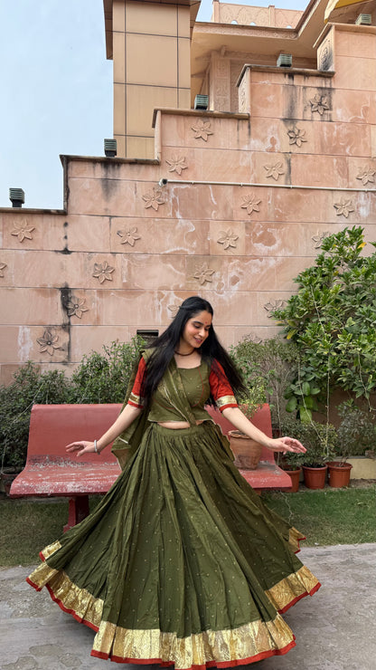 Hridya Green Bandhani Lehenga Set
