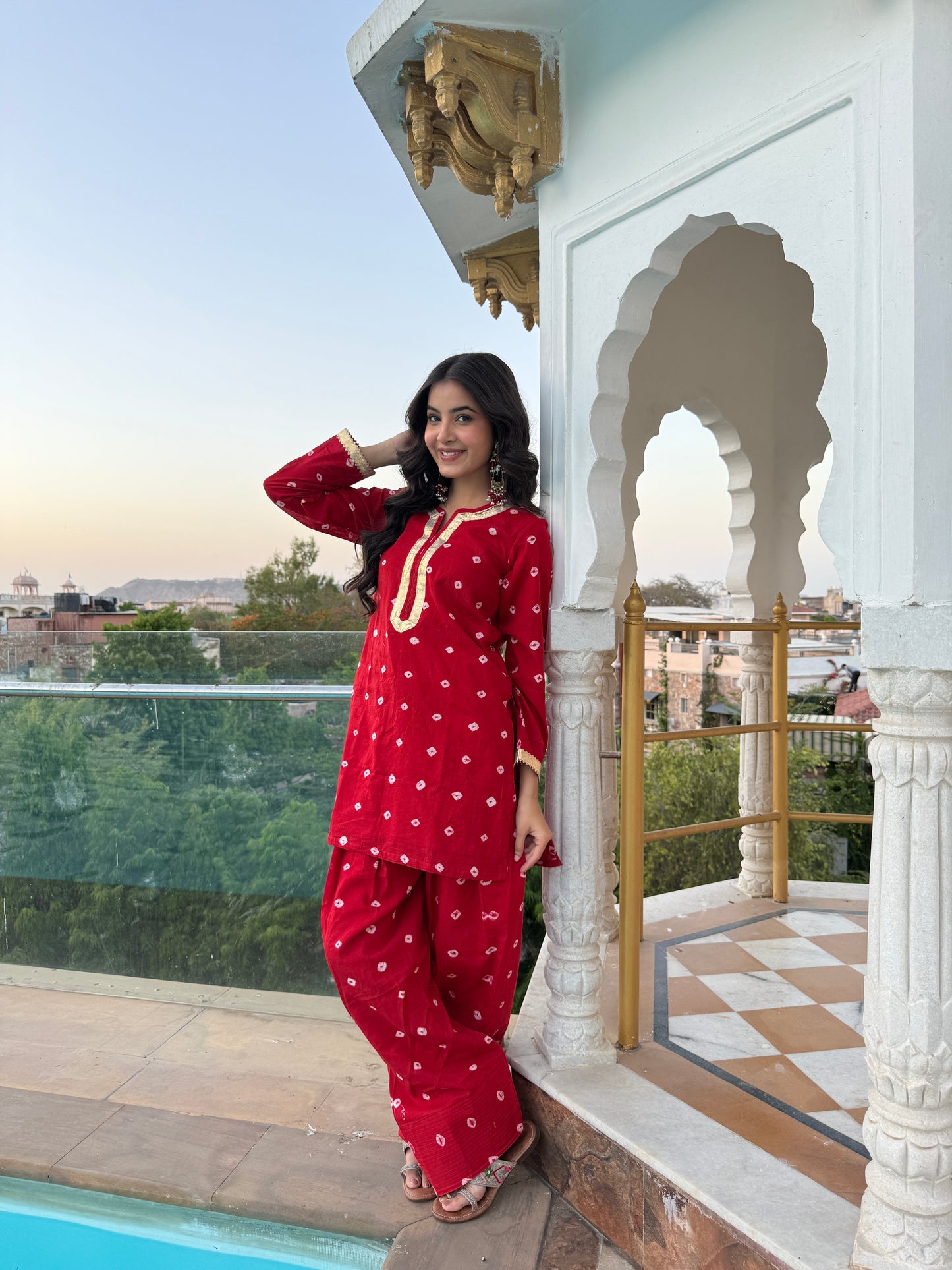 Mannat Red Bandhani Farshi Set