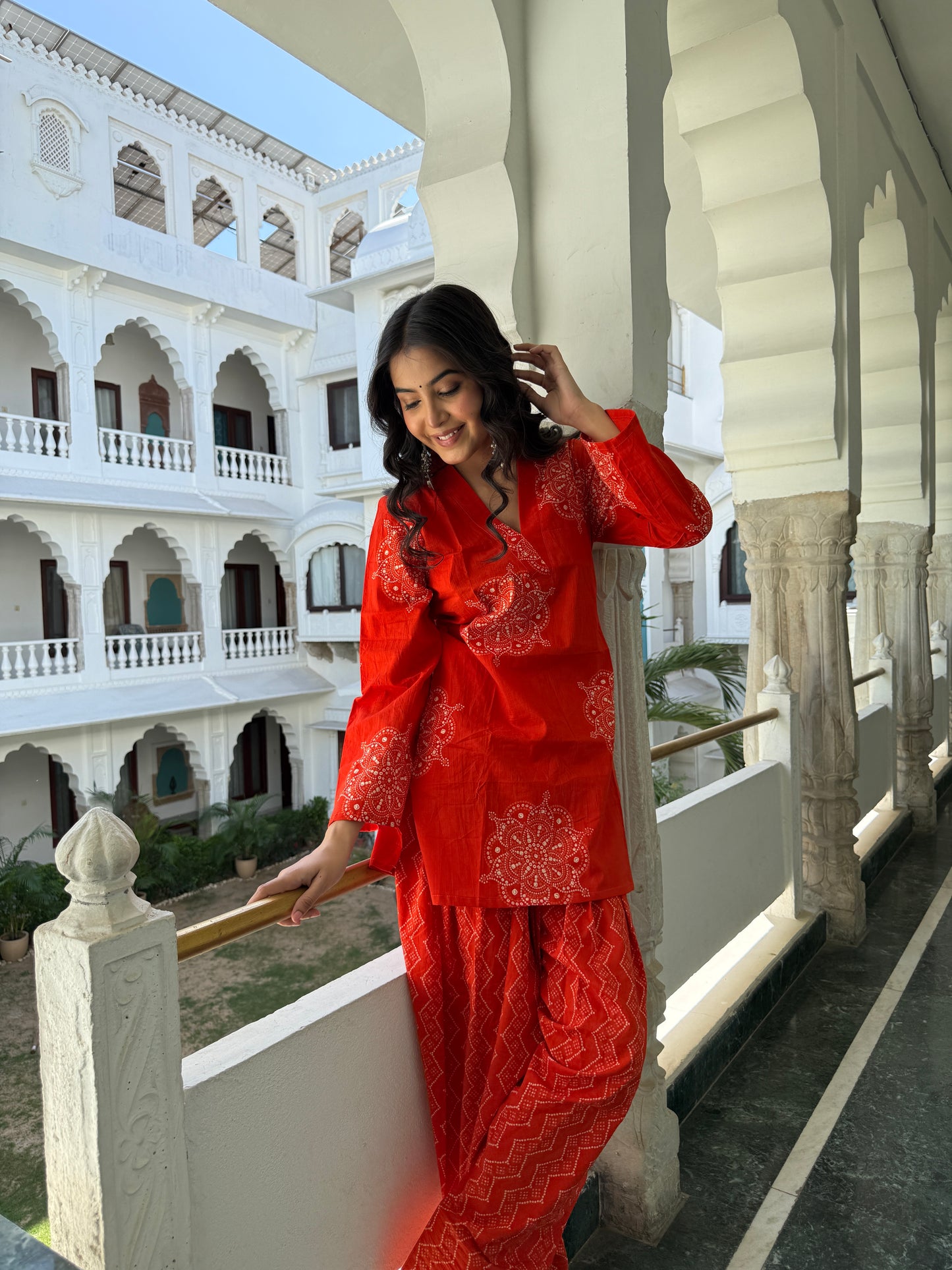 Raahi Cotton Bandhani Farshi Set
