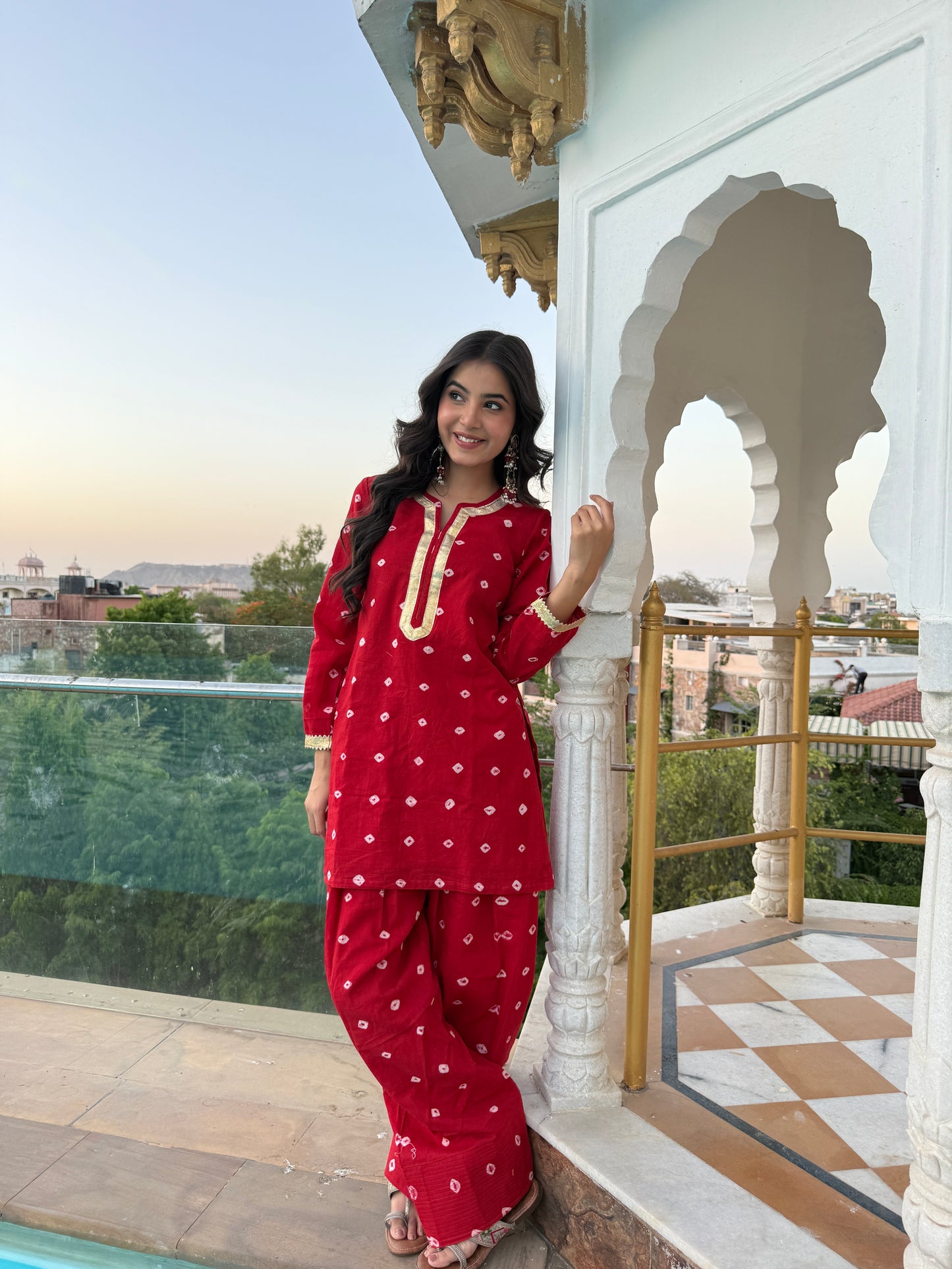 Mannat Red Bandhani Farshi Set