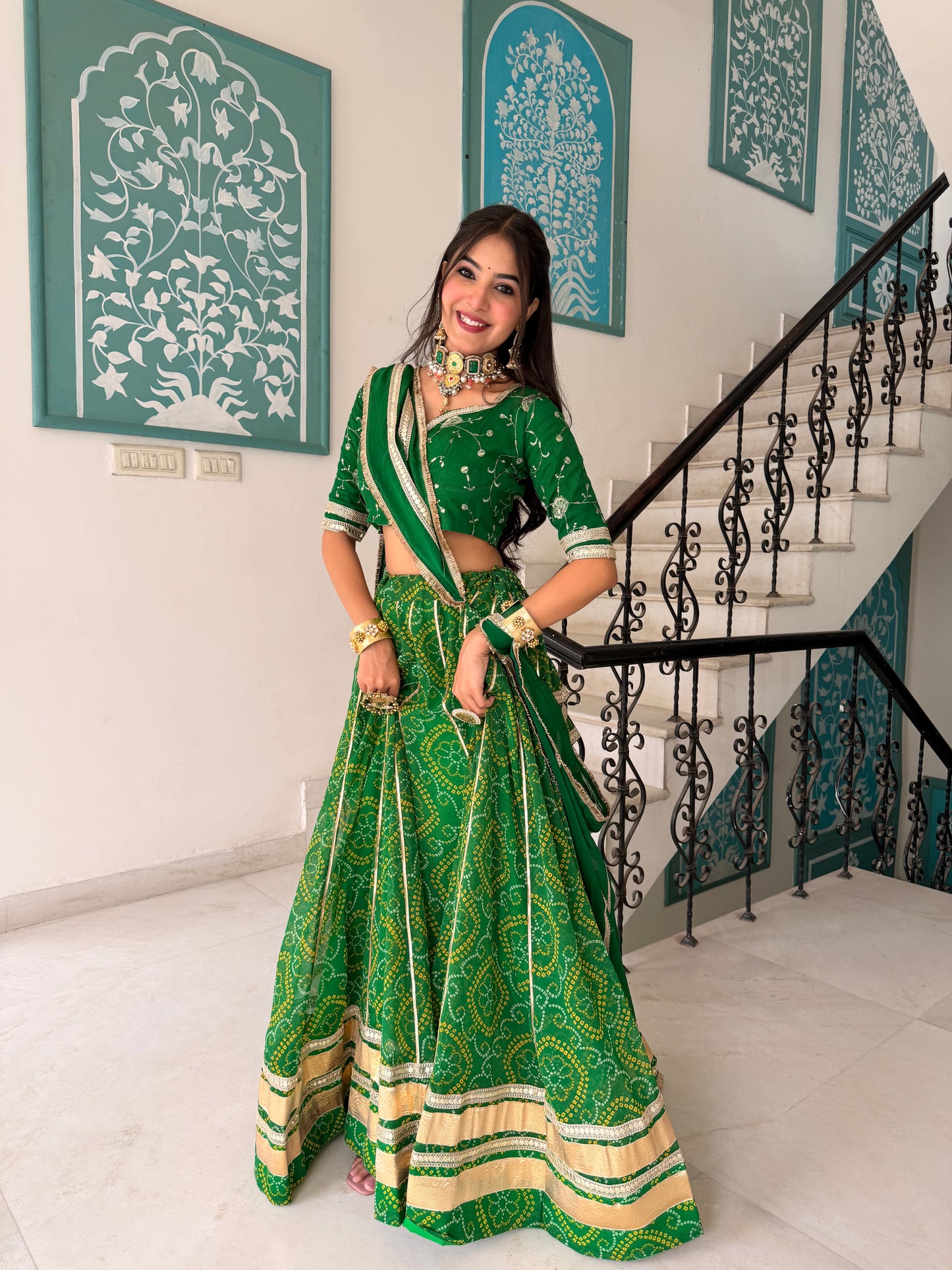 Shweta Green Bandhani Lehenga