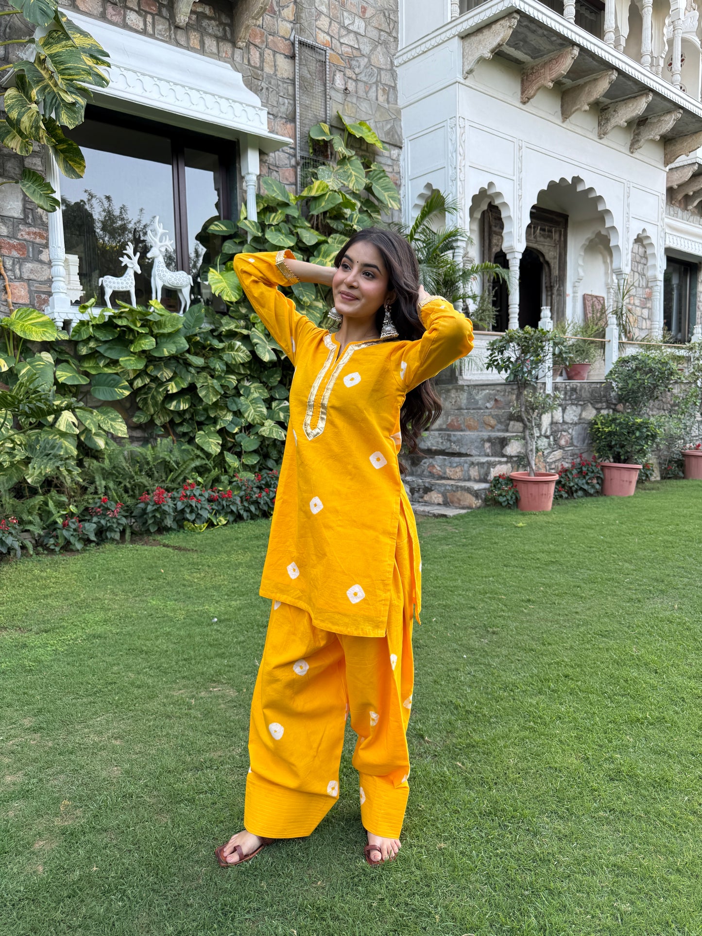 Mannat Yellow Bandhani Farshi Set