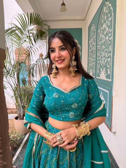 Shweta Aqua Bandhani Lehenga