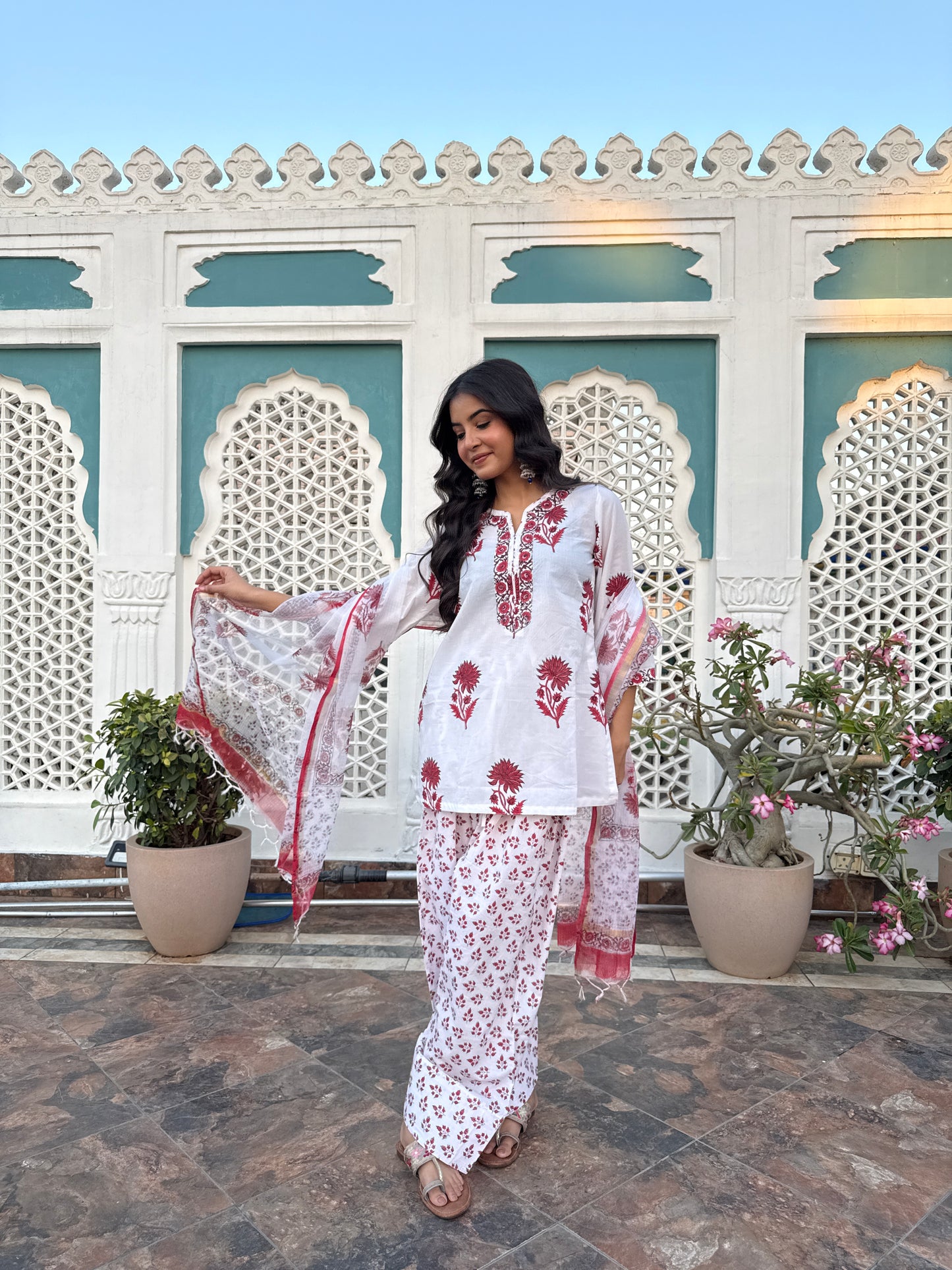 Prakriti Red Handblock Farsi Set