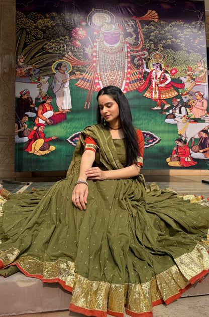 Hridya Green Bandhani Lehenga Set