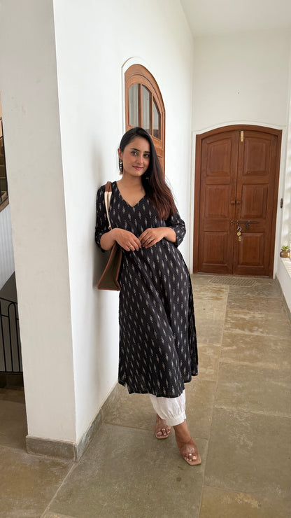 NEEMA BLACK KURTA SET