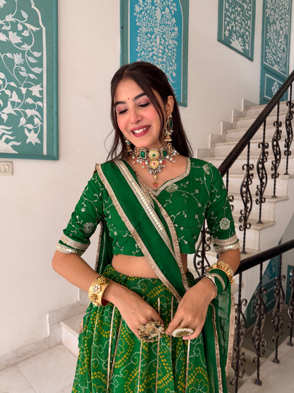 Shweta Green Bandhani Lehenga